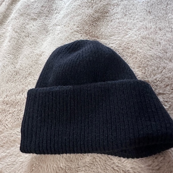 Z Supply Charcoal Knit Beanie Cap - Picture 1 of 3